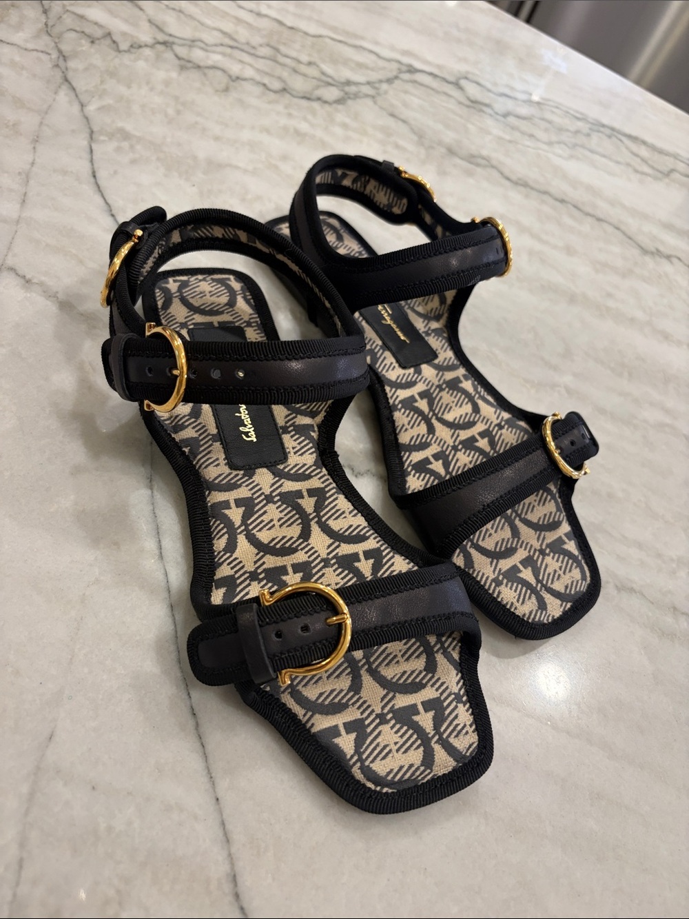 Salvatore Ferragamo Women's Black Strappy Buckle Sandals SZ 37